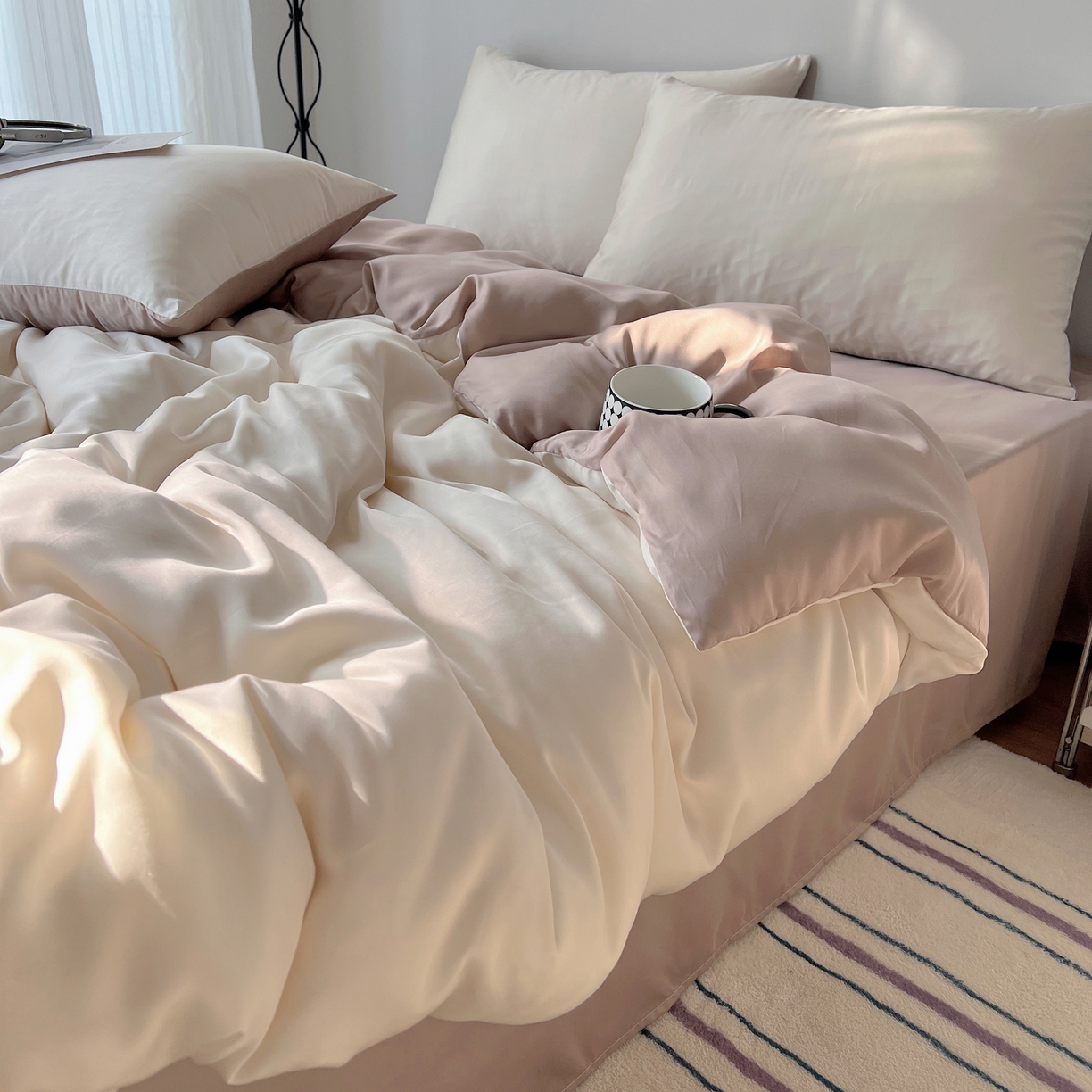 91家纺网 家纺一手货源 找家纺 （总）悦织湾家纺 2026新款亲肤舒适冰丝四件套夏秋季凉爽透气纯色双拼床上用品学生宿舍单双人三四件套