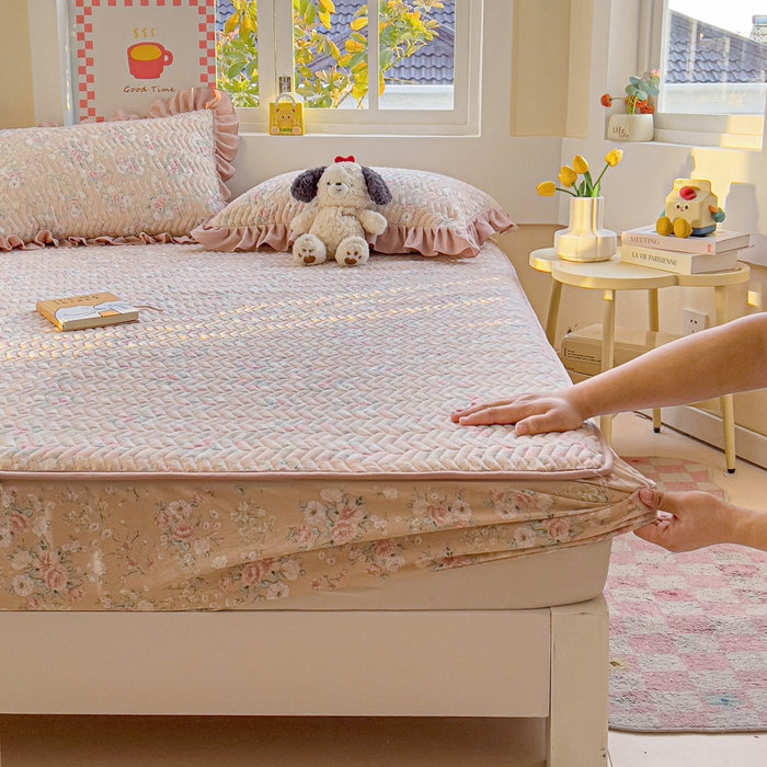 （总）纽缦家纺 2026春夏新款云朵提花双层纱夹棉绗缝单床笠 床笠单件