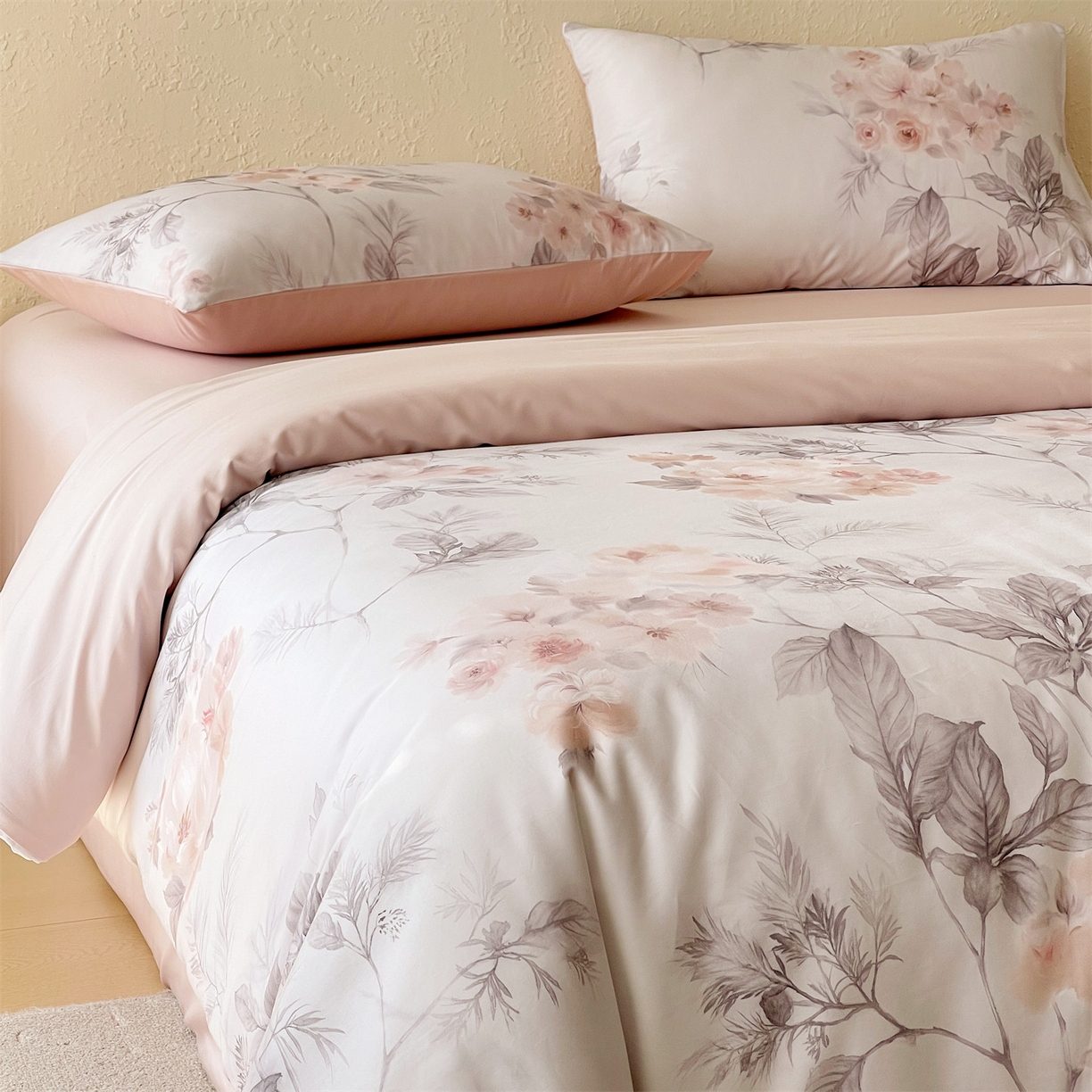 91家纺网 家纺一手货源 找家纺 （总）鼎飞家纺 2026新款100S长绒棉数码印花四件套-紫雾花语