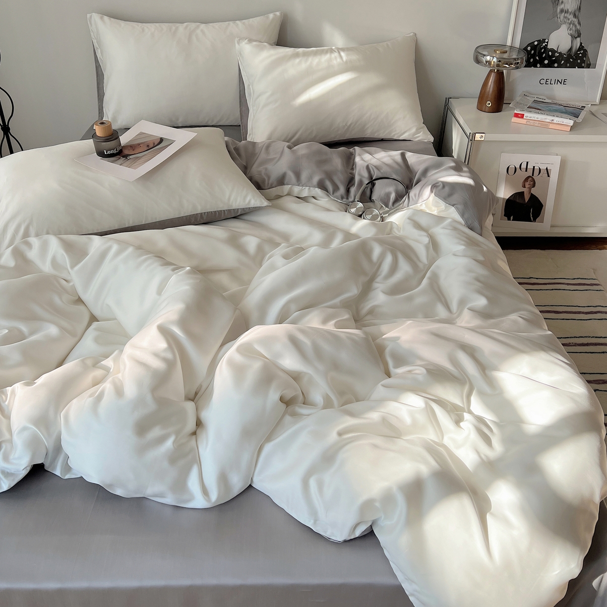 91家纺网 家纺一手货源 找家纺 悦织湾家纺 2026新款亲肤舒适冰丝四件套夏秋季凉爽透气纯色双拼床上用品学生宿舍单双人三四件套 白+银灰