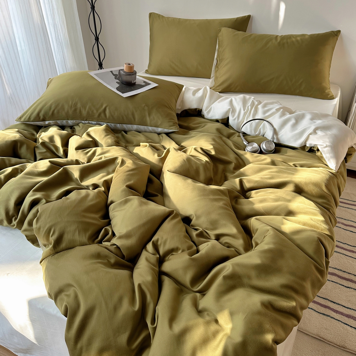 91家纺网 家纺一手货源 找家纺 悦织湾家纺 2026新款亲肤舒适冰丝四件套夏秋季凉爽透气纯色双拼床上用品学生宿舍单双人三四件套 橄榄绿+米白