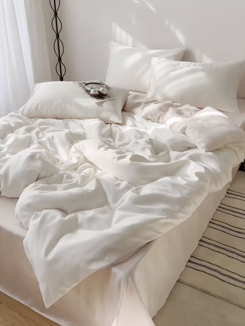 91家纺网 家纺一手货源 找家纺 悦织湾家纺 2026新款亲肤舒适冰丝四件套夏秋季凉爽透气纯色双拼床上用品学生宿舍单双人三四件套 极白挑粉