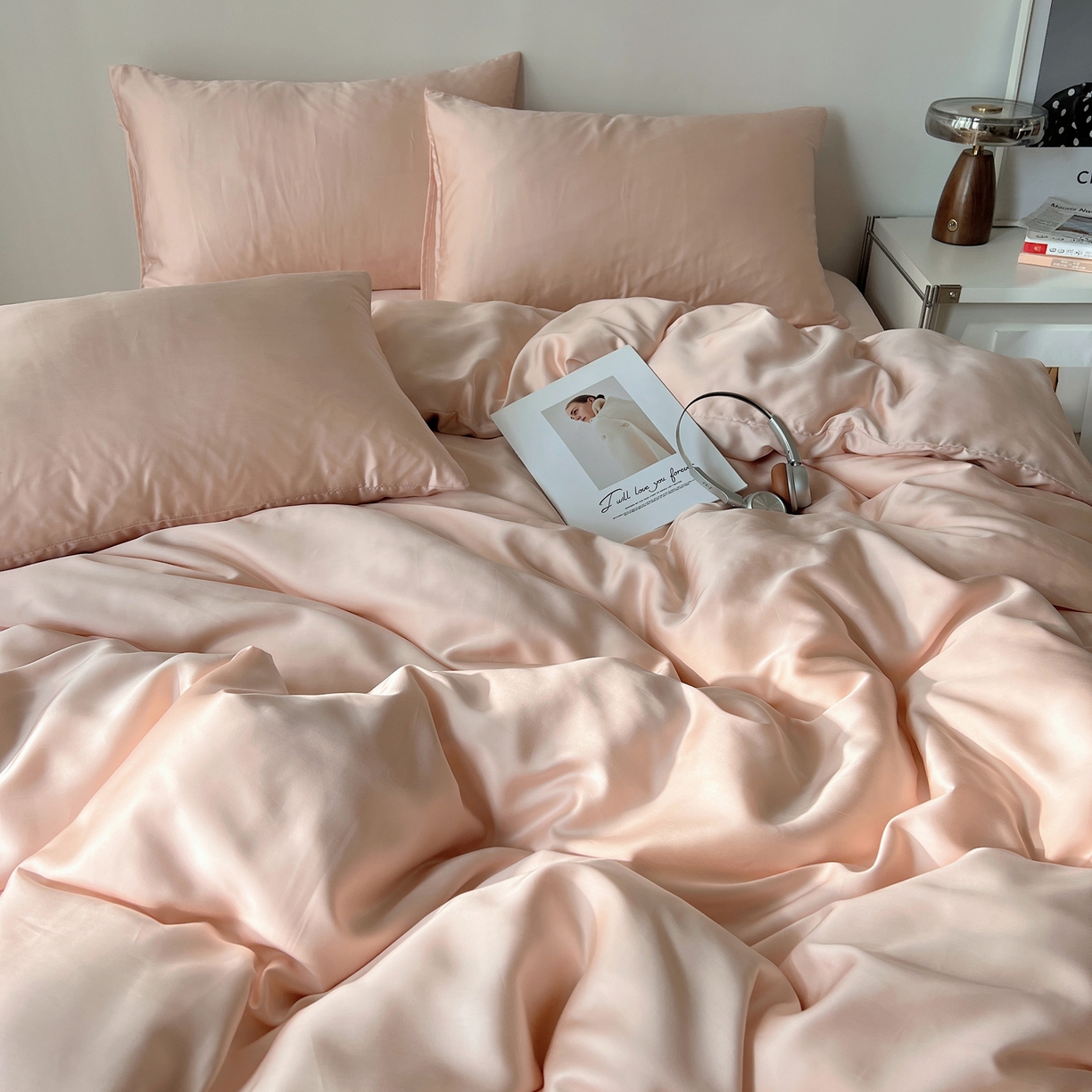 91家纺网 家纺一手货源 找家纺 悦织湾家纺 2026新款亲肤舒适冰丝四件套夏秋季凉爽透气纯色双拼床上用品学生宿舍单双人三四件套 可可粉调