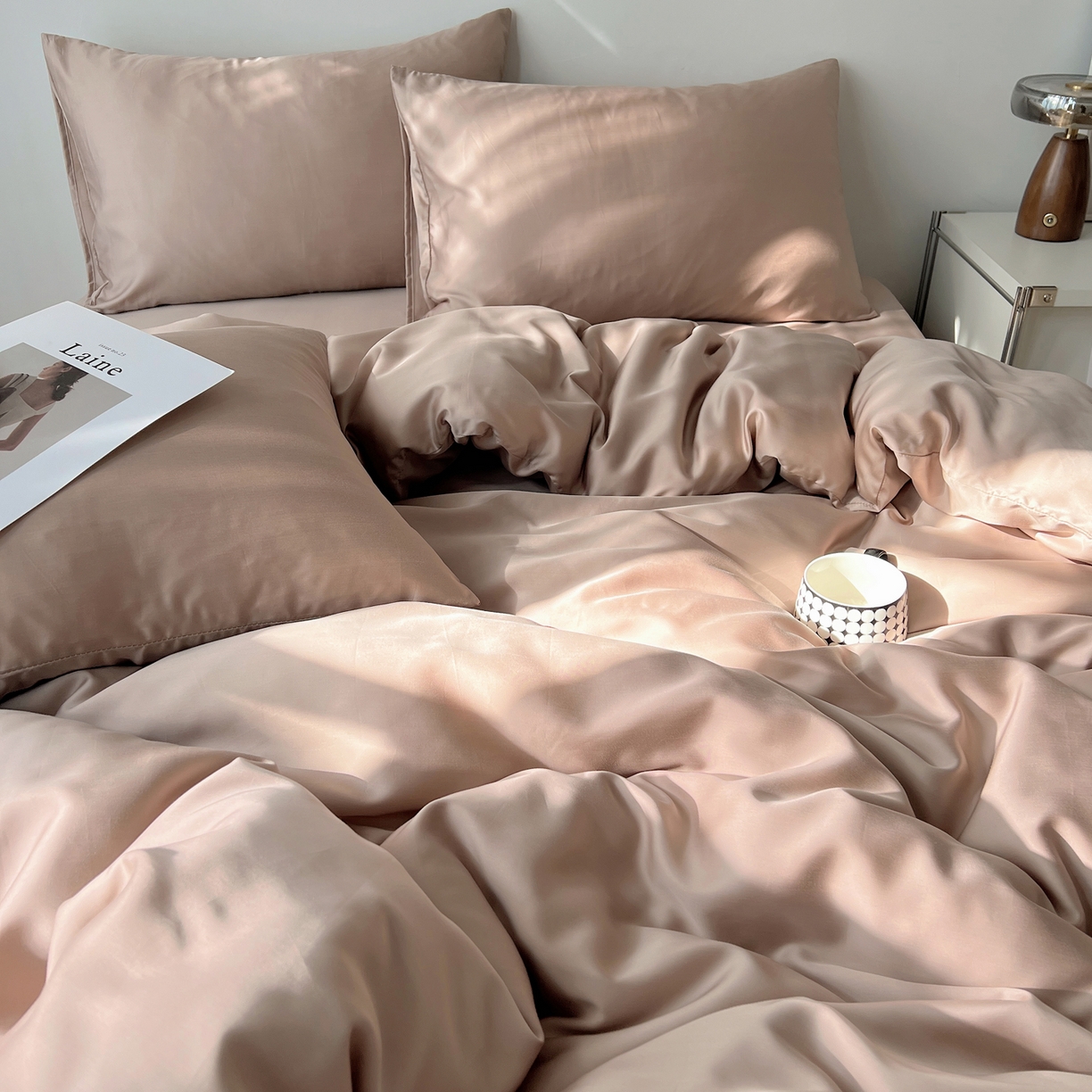 91家纺网 家纺一手货源 找家纺 悦织湾家纺 2026新款亲肤舒适冰丝四件套夏秋季凉爽透气纯色双拼床上用品学生宿舍单双人三四件套 可可咖调