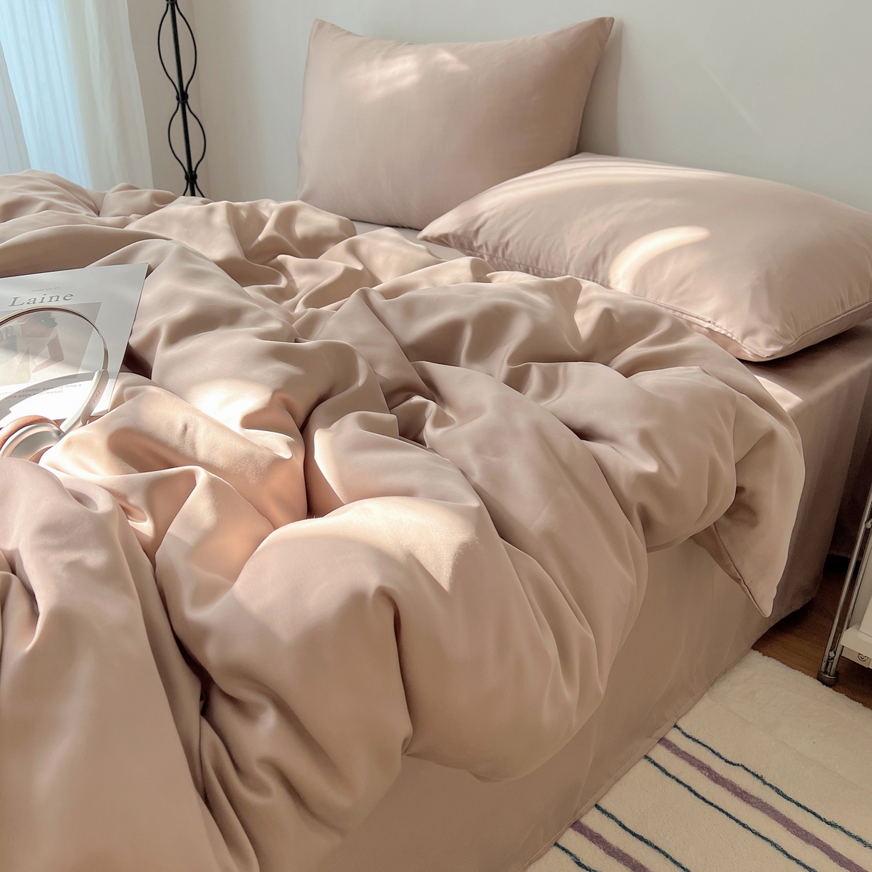 91家纺网 家纺一手货源 找家纺 悦织湾家纺 2026新款亲肤舒适冰丝四件套夏秋季凉爽透气纯色双拼床上用品学生宿舍单双人三四件套 可可咖调