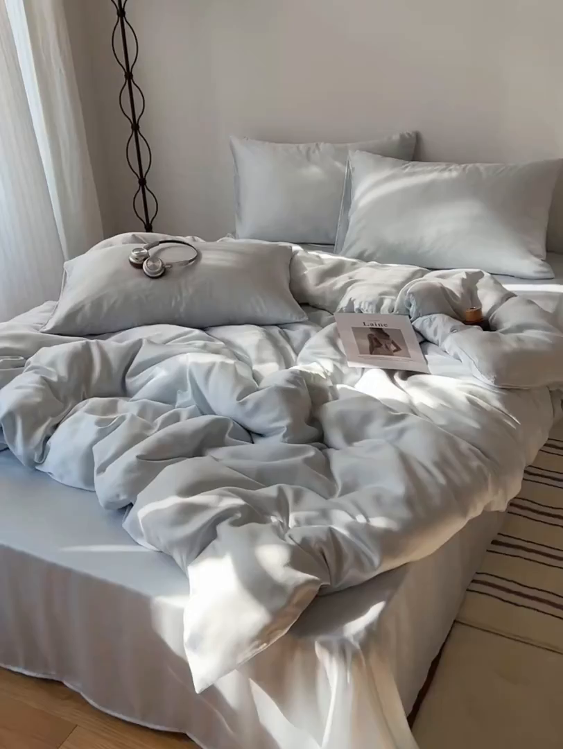 91家纺网 家纺一手货源 找家纺 悦织湾家纺 2026新款亲肤舒适冰丝四件套夏秋季凉爽透气纯色双拼床上用品学生宿舍单双人三四件套 可可蓝调