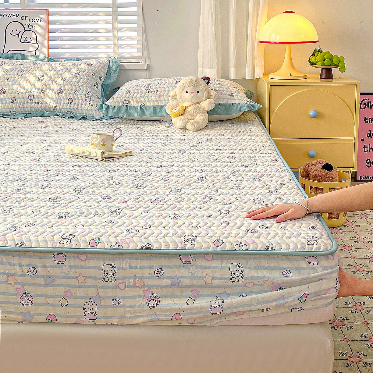 91家纺网 家纺一手货源 找家纺 （总）纽缦家纺 2026春夏新款云朵提花双层纱夹棉绗缝单床笠 床笠单件