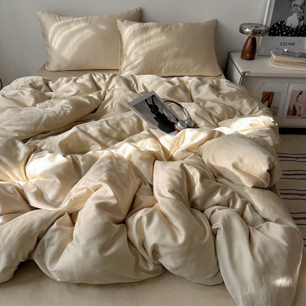 91家纺网 家纺一手货源 找家纺 悦织湾家纺 2026新款亲肤舒适冰丝四件套夏秋季凉爽透气纯色双拼床上用品学生宿舍单双人三四件套 可可香槟