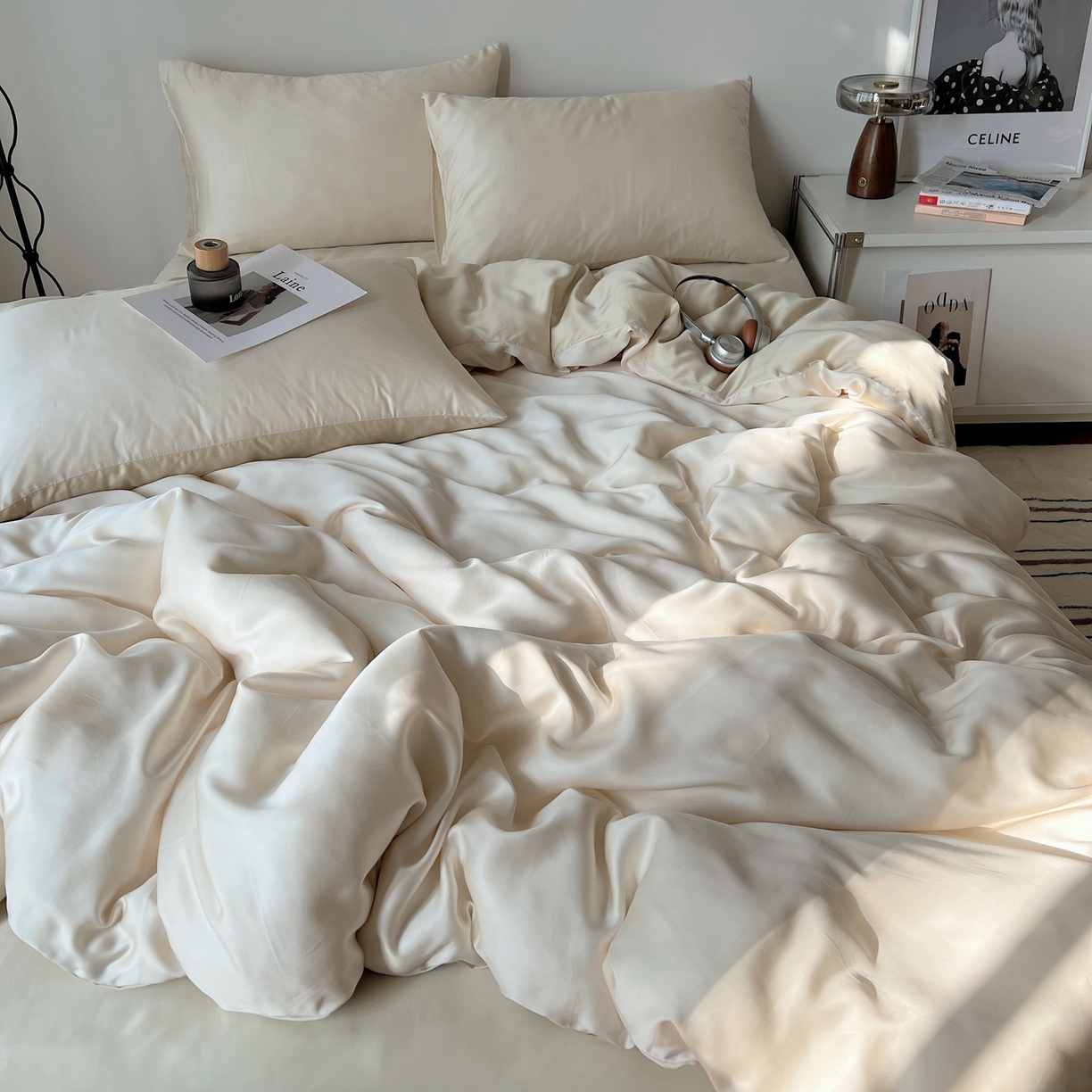 91家纺网 家纺一手货源 找家纺 悦织湾家纺 2026新款亲肤舒适冰丝四件套夏秋季凉爽透气纯色双拼床上用品学生宿舍单双人三四件套 柔白月光