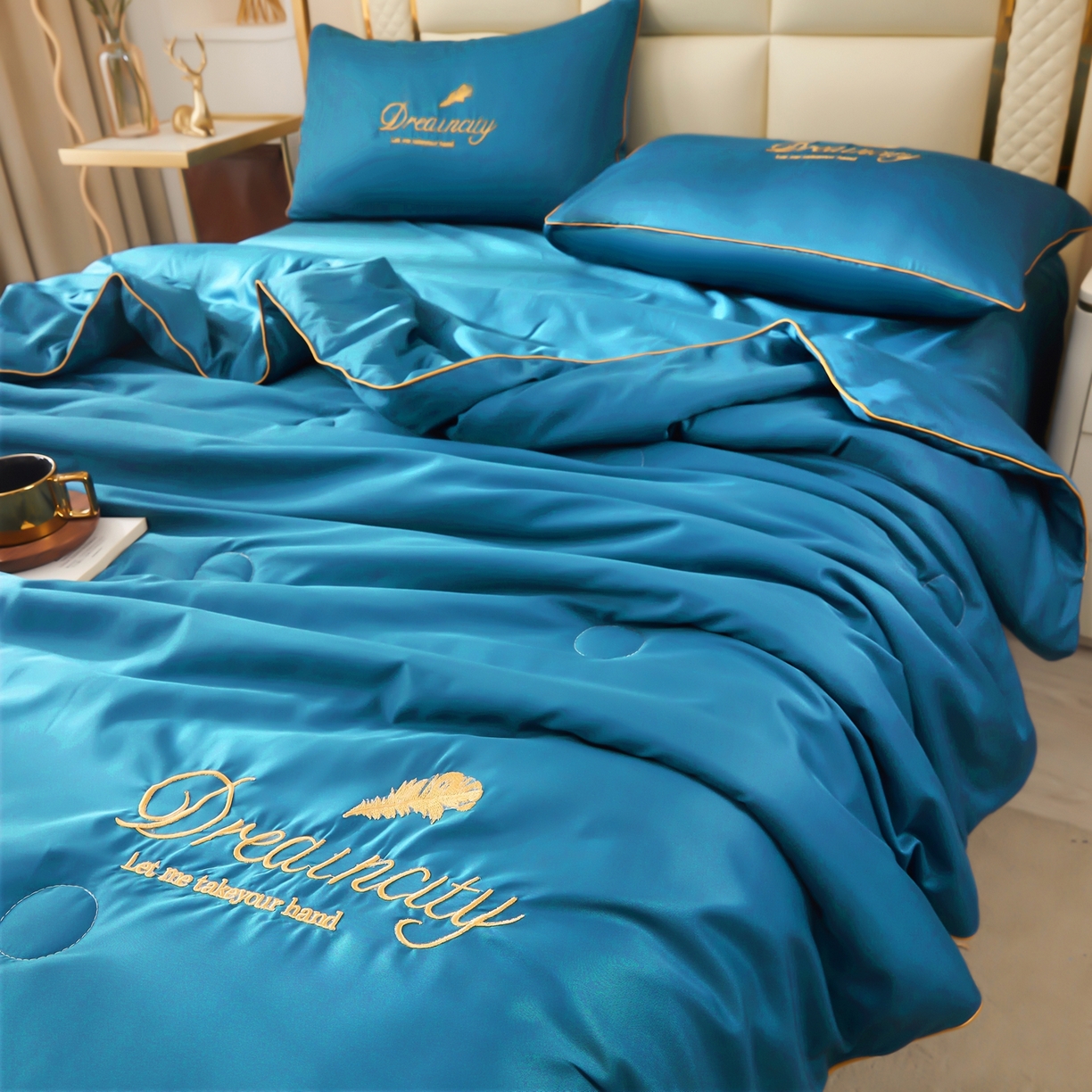 91家纺网 家纺一手货源 找家纺 好尚居 2026新款水洗真丝刺绣夏被被子被芯四件套 宾利蓝