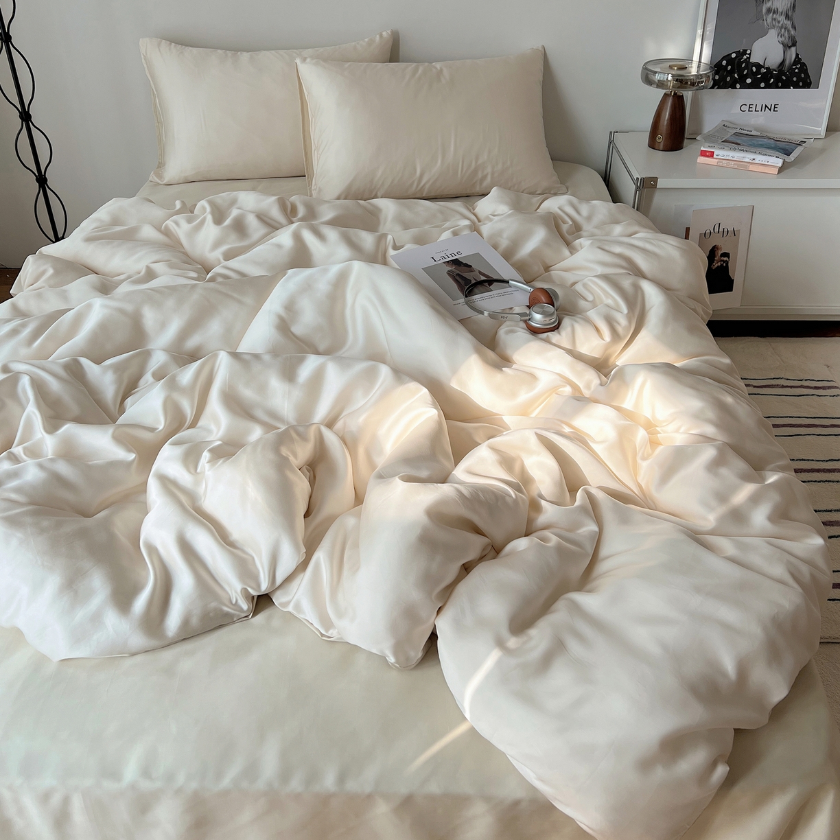 91家纺网 家纺一手货源 找家纺 悦织湾家纺 2026新款亲肤舒适冰丝四件套夏秋季凉爽透气纯色双拼床上用品学生宿舍单双人三四件套 柔白月光