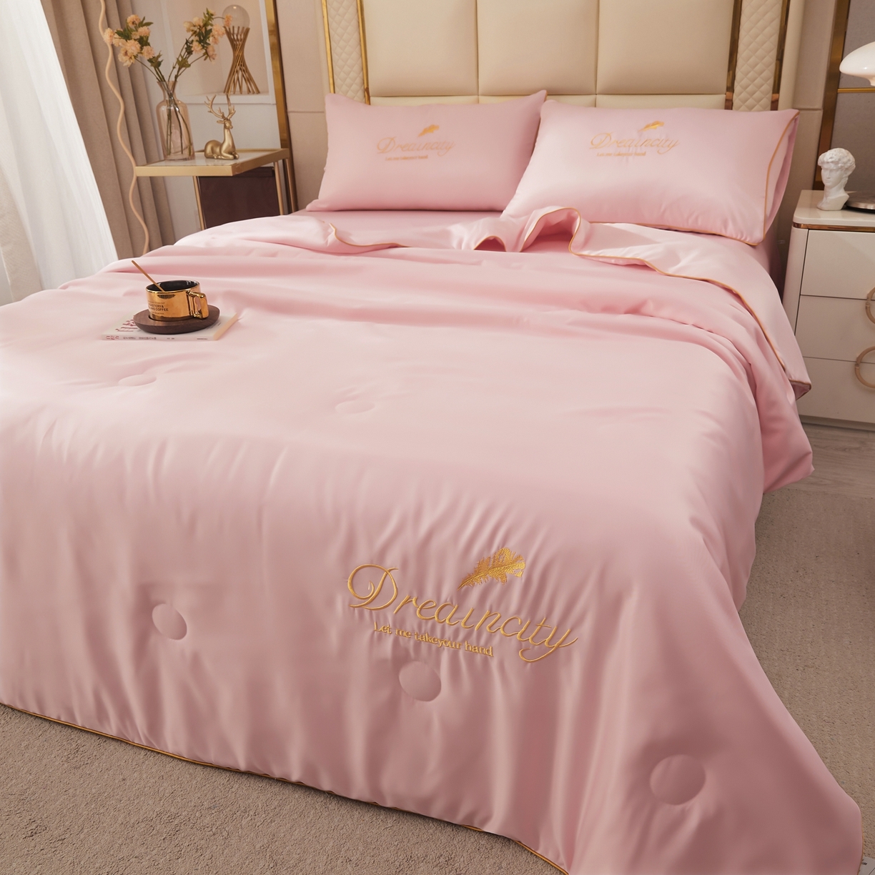 91家纺网 家纺一手货源 找家纺 好尚居 2026新款水洗真丝刺绣夏被被子被芯四件套 粉玉