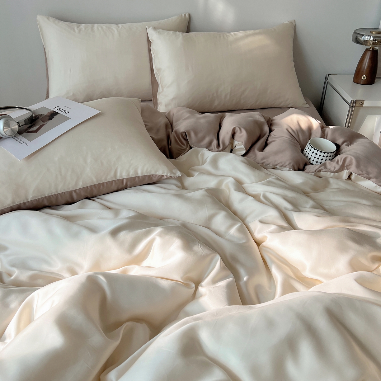 91家纺网 家纺一手货源 找家纺 悦织湾家纺 2026新款亲肤舒适冰丝四件套夏秋季凉爽透气纯色双拼床上用品学生宿舍单双人三四件套 生椰拿铁