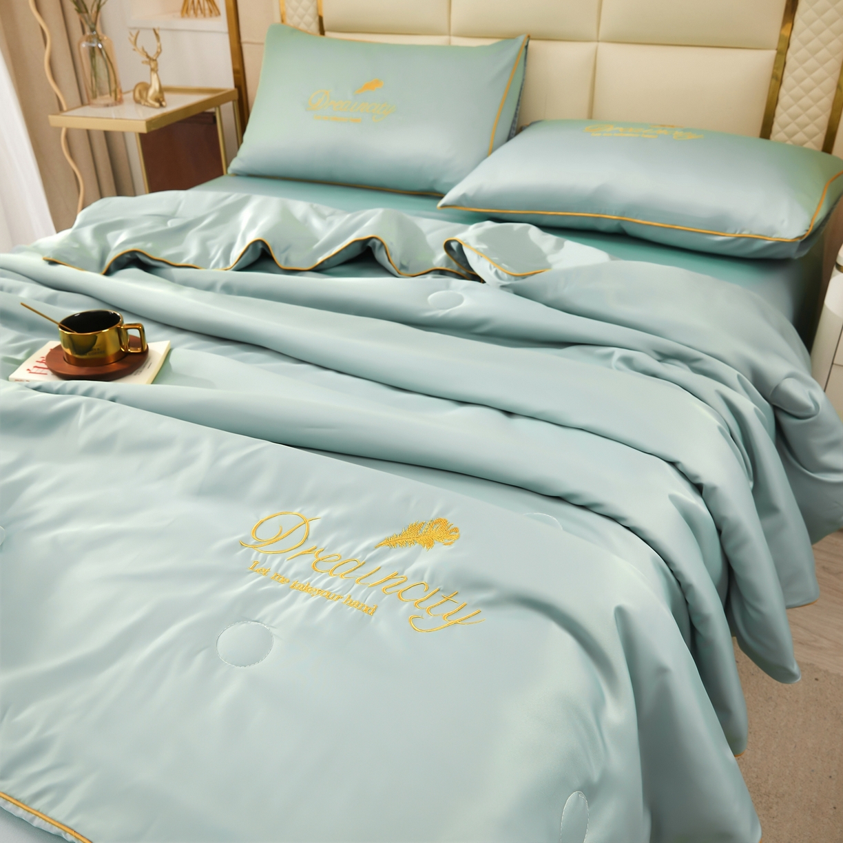 91家纺网 家纺一手货源 找家纺 好尚居 2026新款水洗真丝刺绣夏被被子被芯四件套 深海蓝