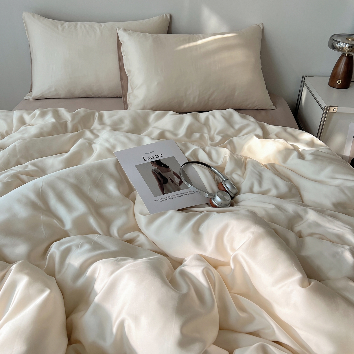 91家纺网 家纺一手货源 找家纺 悦织湾家纺 2026新款亲肤舒适冰丝四件套夏秋季凉爽透气纯色双拼床上用品学生宿舍单双人三四件套 生椰拿铁