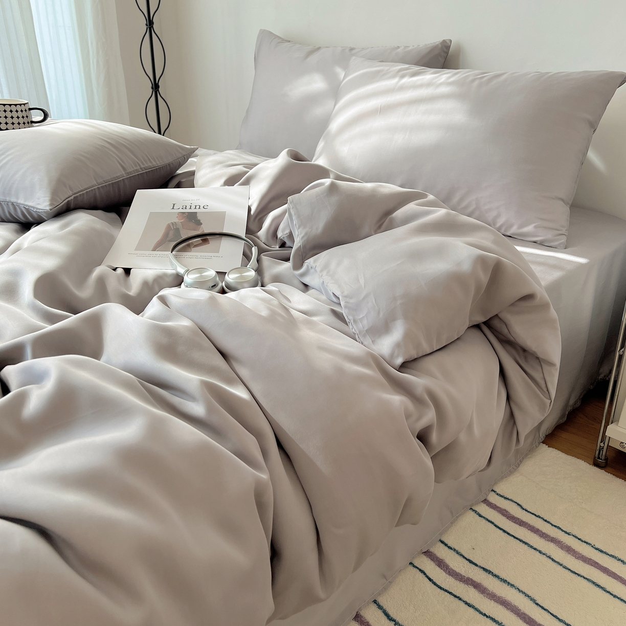 悦织湾家纺 2026新款亲肤舒适冰丝四件套夏秋季凉爽透气纯色双拼床上用品学生宿舍单双人三四件套 银灰