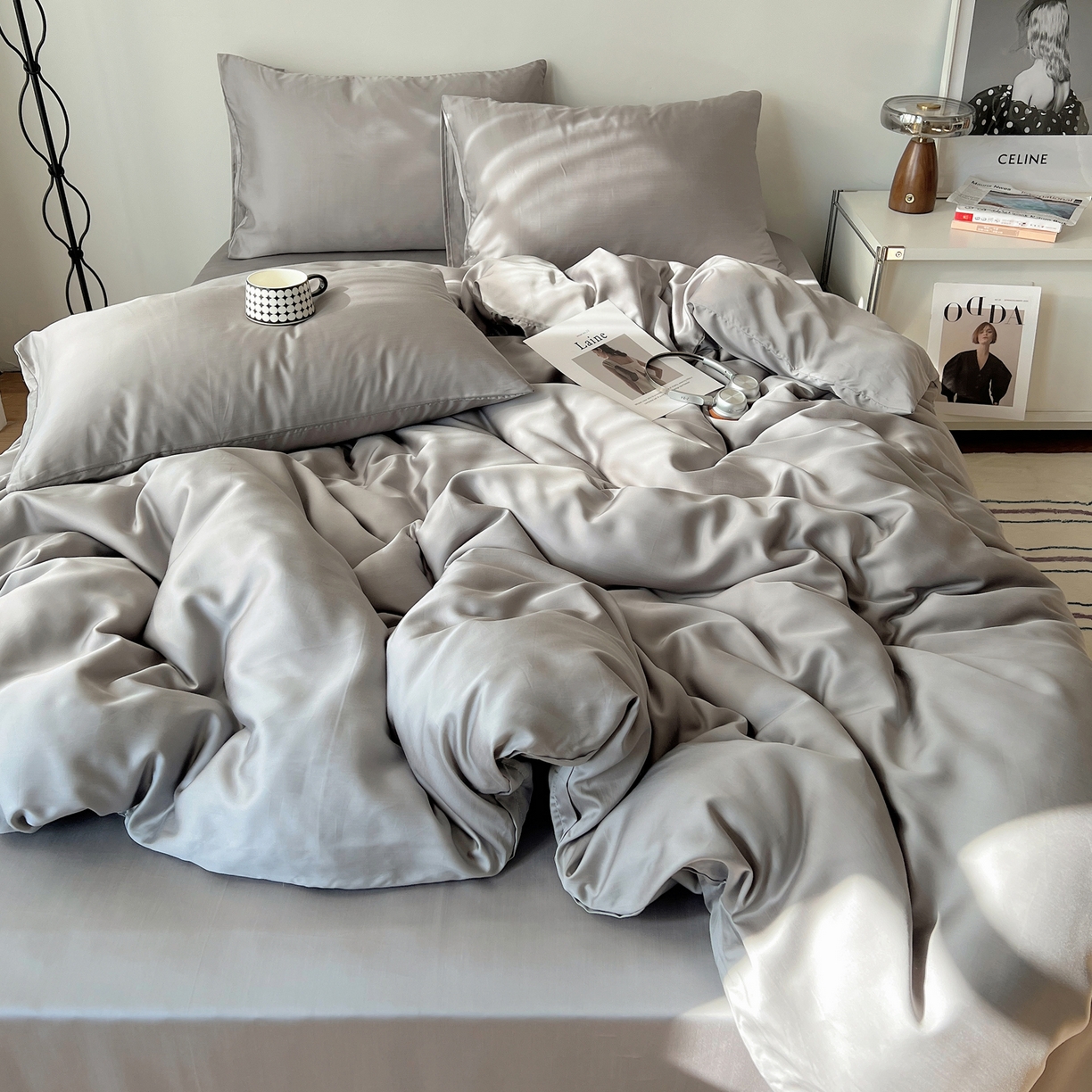 91家纺网 家纺一手货源 找家纺 悦织湾家纺 2026新款亲肤舒适冰丝四件套夏秋季凉爽透气纯色双拼床上用品学生宿舍单双人三四件套 银灰