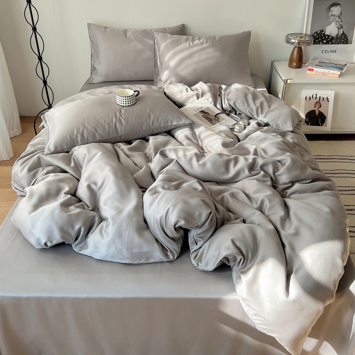 91家纺网 家纺一手货源 找家纺 悦织湾家纺 2026新款亲肤舒适冰丝四件套夏秋季凉爽透气纯色双拼床上用品学生宿舍单双人三四件套 银灰