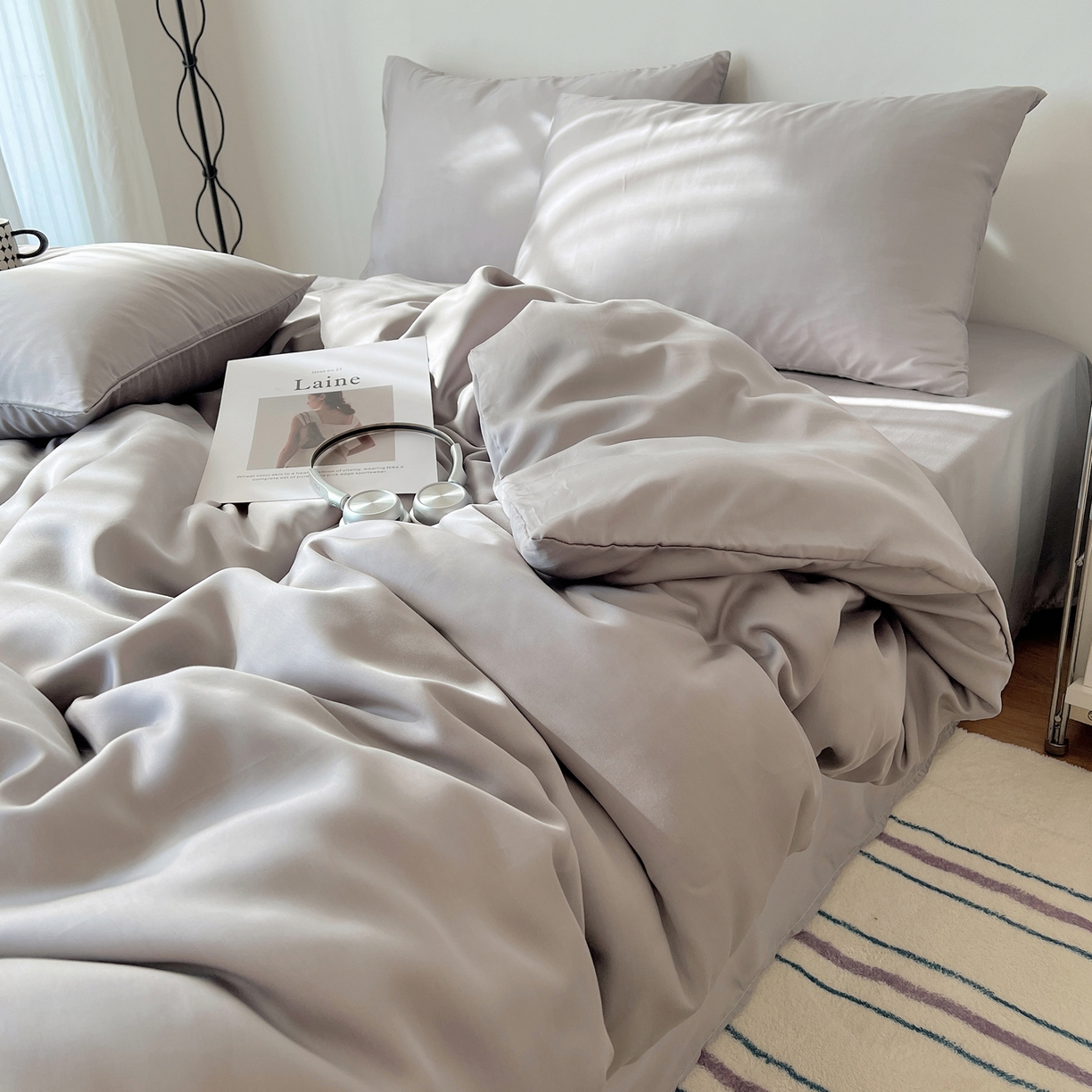 91家纺网 家纺一手货源 找家纺 悦织湾家纺 2026新款亲肤舒适冰丝四件套夏秋季凉爽透气纯色双拼床上用品学生宿舍单双人三四件套 银灰