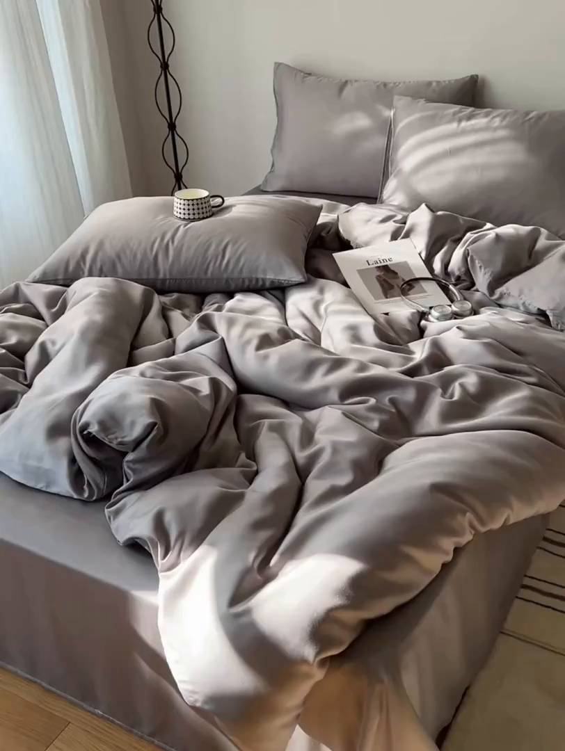 91家纺网 家纺一手货源 找家纺 悦织湾家纺 2026新款亲肤舒适冰丝四件套夏秋季凉爽透气纯色双拼床上用品学生宿舍单双人三四件套 银灰