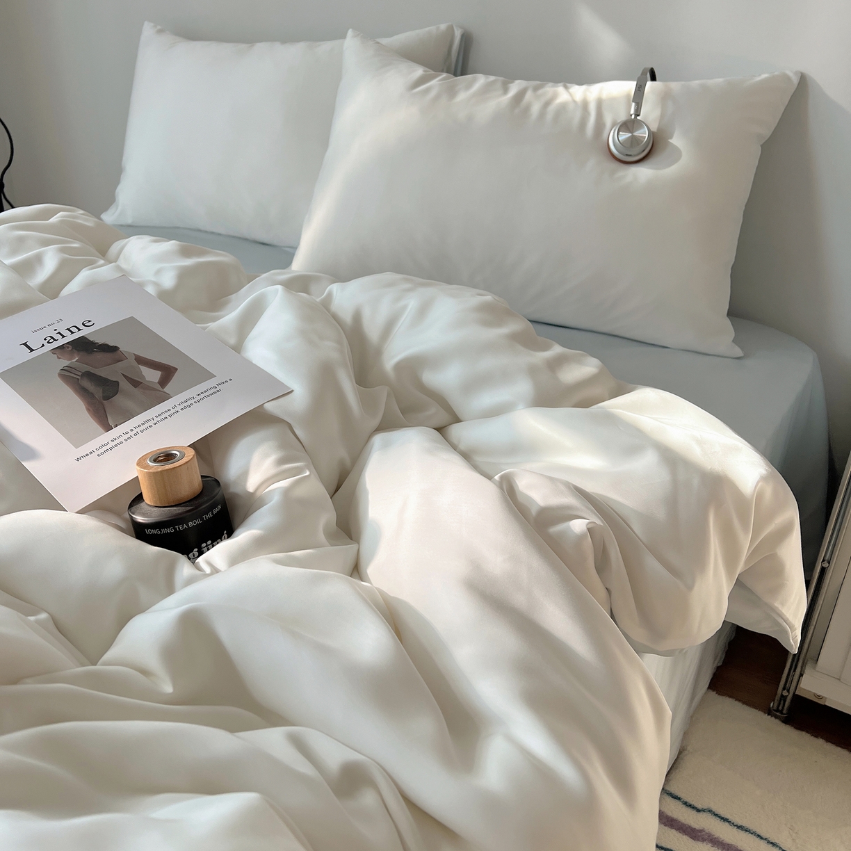 91家纺网 家纺一手货源 找家纺 悦织湾家纺 2026新款亲肤舒适冰丝四件套夏秋季凉爽透气纯色双拼床上用品学生宿舍单双人三四件套 云霜蓝调