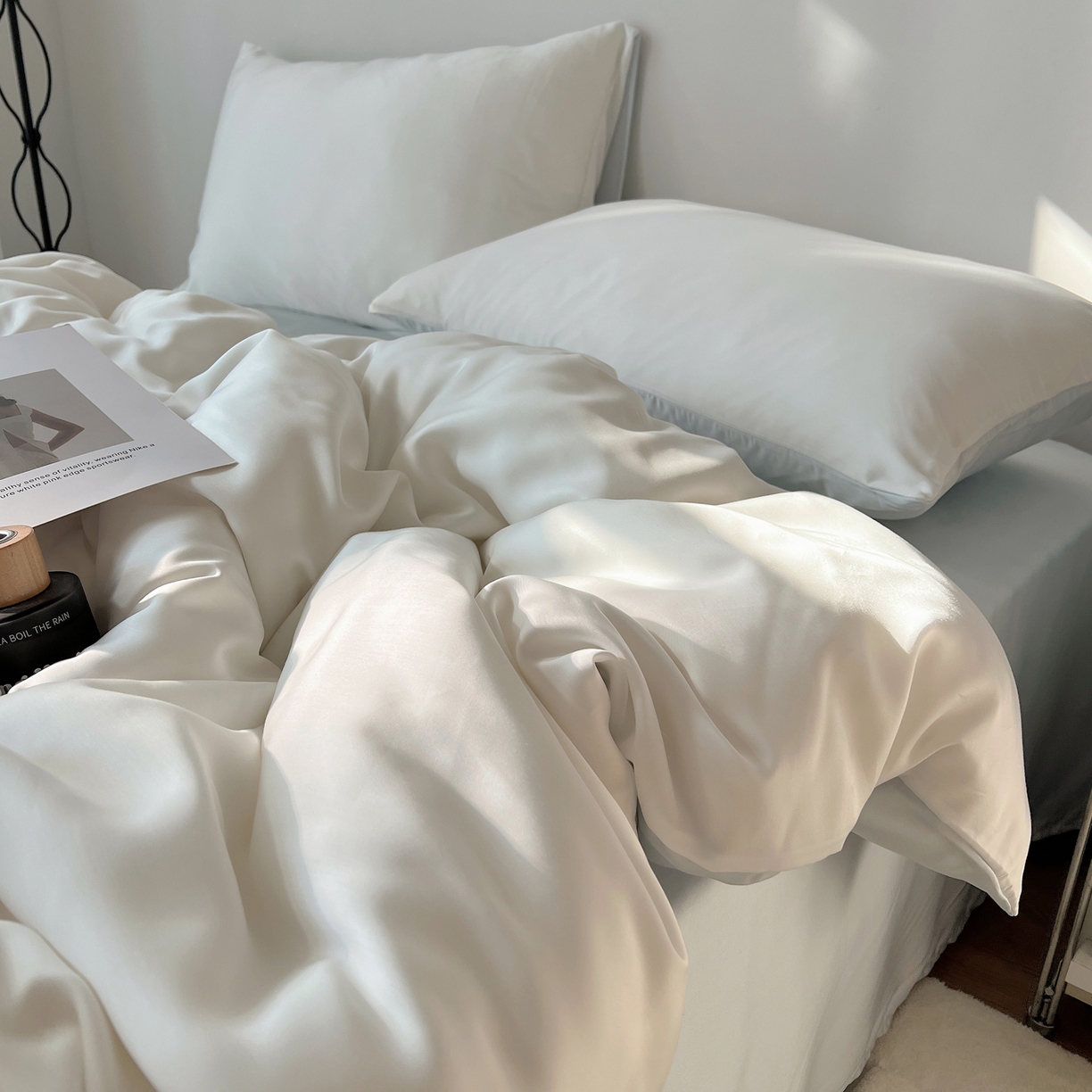 91家纺网 家纺一手货源 找家纺 悦织湾家纺 2026新款亲肤舒适冰丝四件套夏秋季凉爽透气纯色双拼床上用品学生宿舍单双人三四件套 云霜蓝调