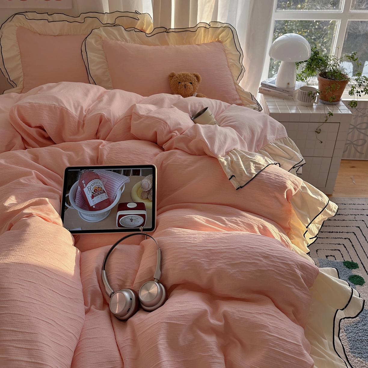 91家纺网 家纺一手货源 找家纺 （总）轻奢坊 2026新款皱皱纱双层密拷花边四件套-洛可可