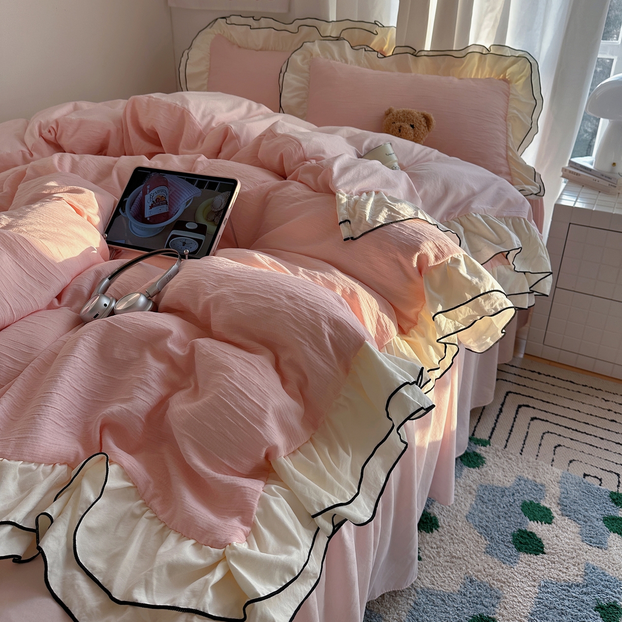 91家纺网 家纺一手货源 找家纺 （总）轻奢坊 2026新款皱皱纱双层密拷花边四件套-洛可可