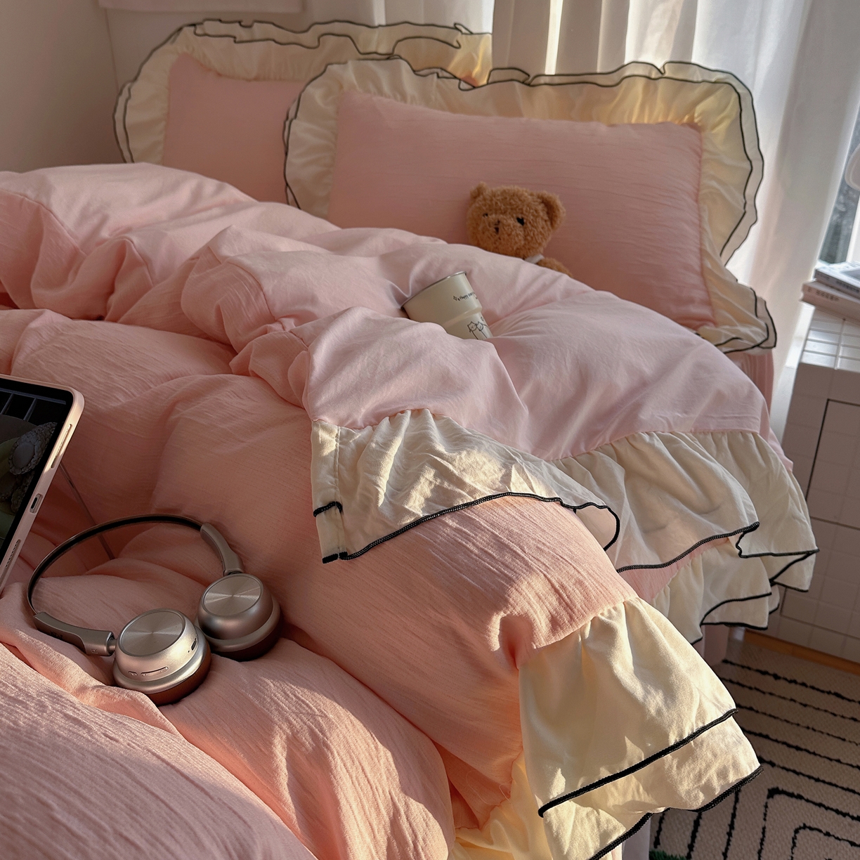 91家纺网 家纺一手货源 找家纺 （总）轻奢坊 2026新款皱皱纱双层密拷花边四件套-洛可可