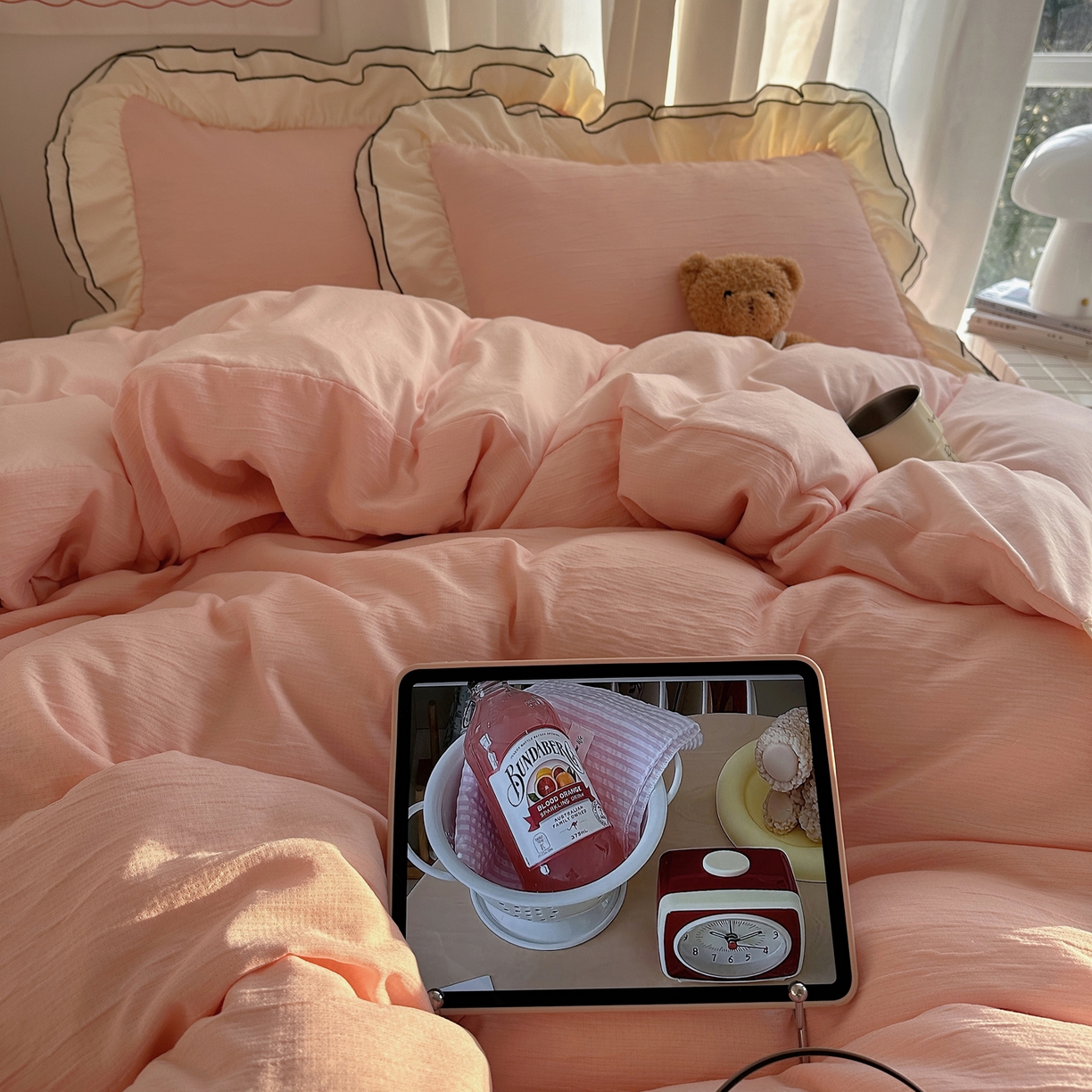 91家纺网 家纺一手货源 找家纺 （总）轻奢坊 2026新款皱皱纱双层密拷花边四件套-洛可可