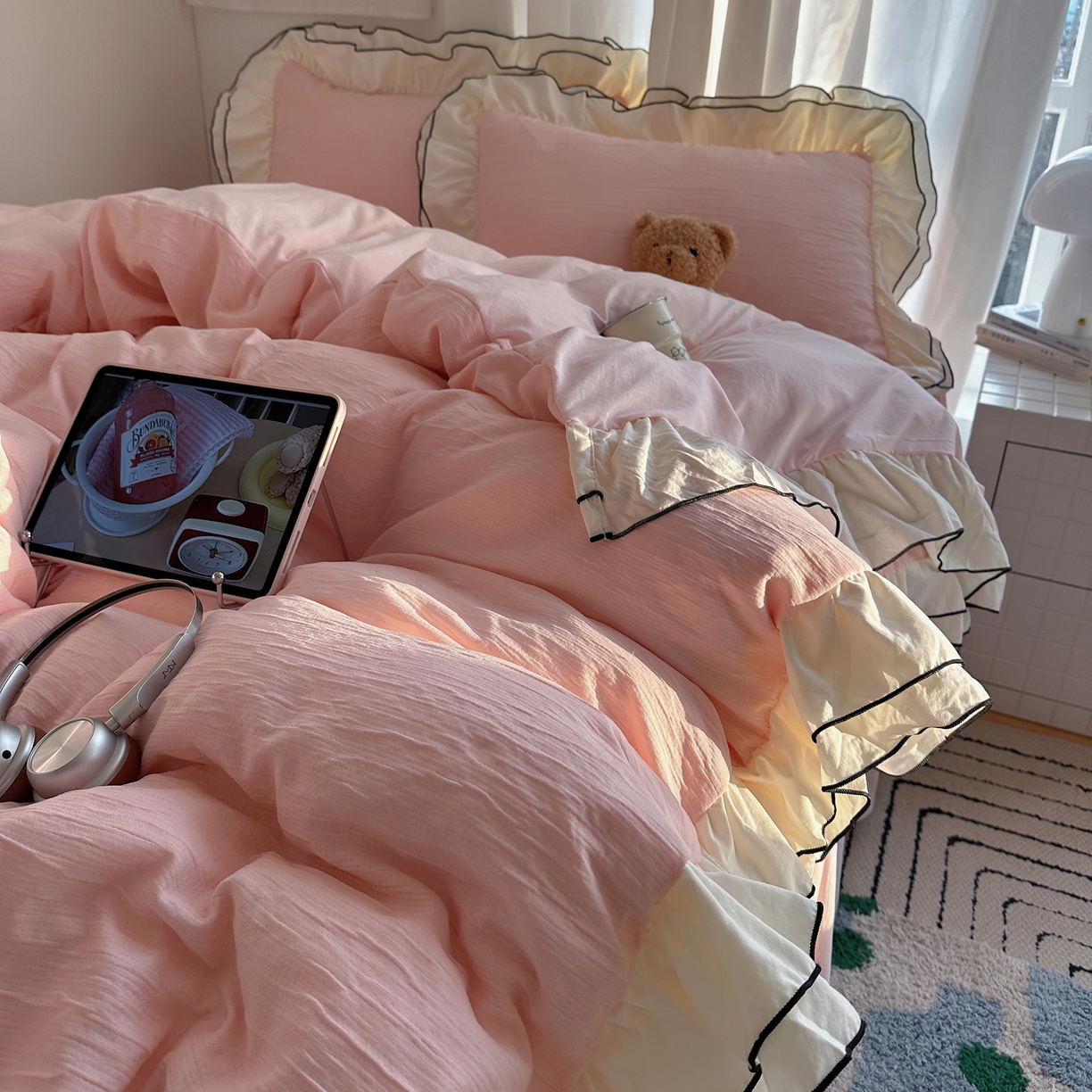 91家纺网 家纺一手货源 找家纺 （总）轻奢坊 2026新款皱皱纱双层密拷花边四件套-洛可可