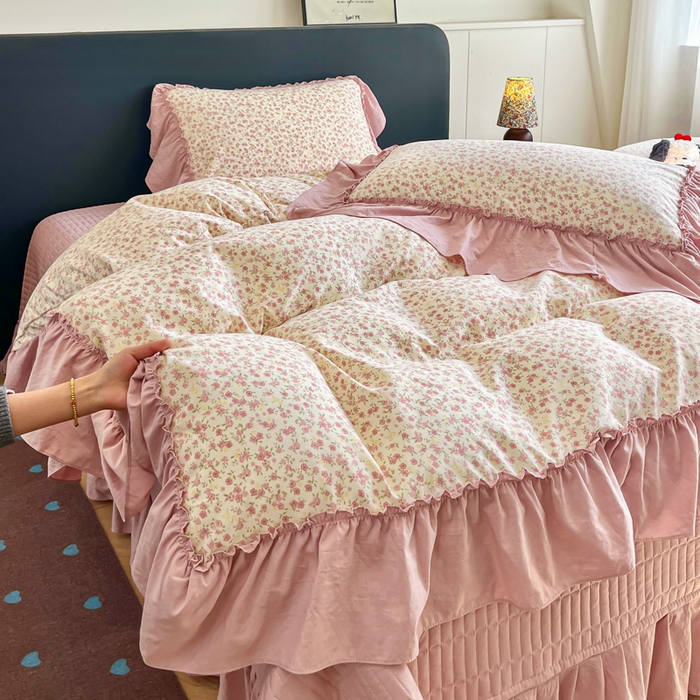 91家纺网 家纺一手货源 找家纺 （总）梦可莱家居 2026春夏新品法式复古大花边清新复古卡通系列床盖四件套