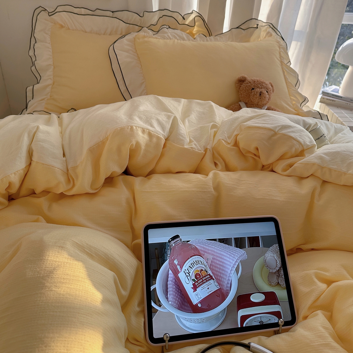 91家纺网 家纺一手货源 找家纺 轻奢坊 2026新款皱皱纱双层密拷花边四件套-洛可可 洛可可黄