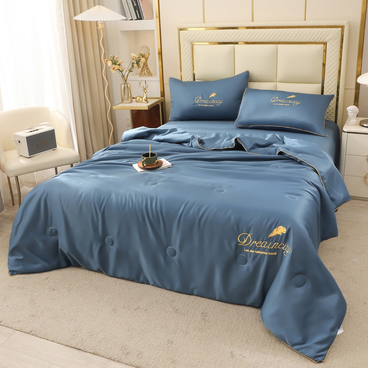 91家纺网 家纺一手货源 找家纺 好尚居 2026新款水洗真丝刺绣夏被被子被芯四件套 雾霾蓝