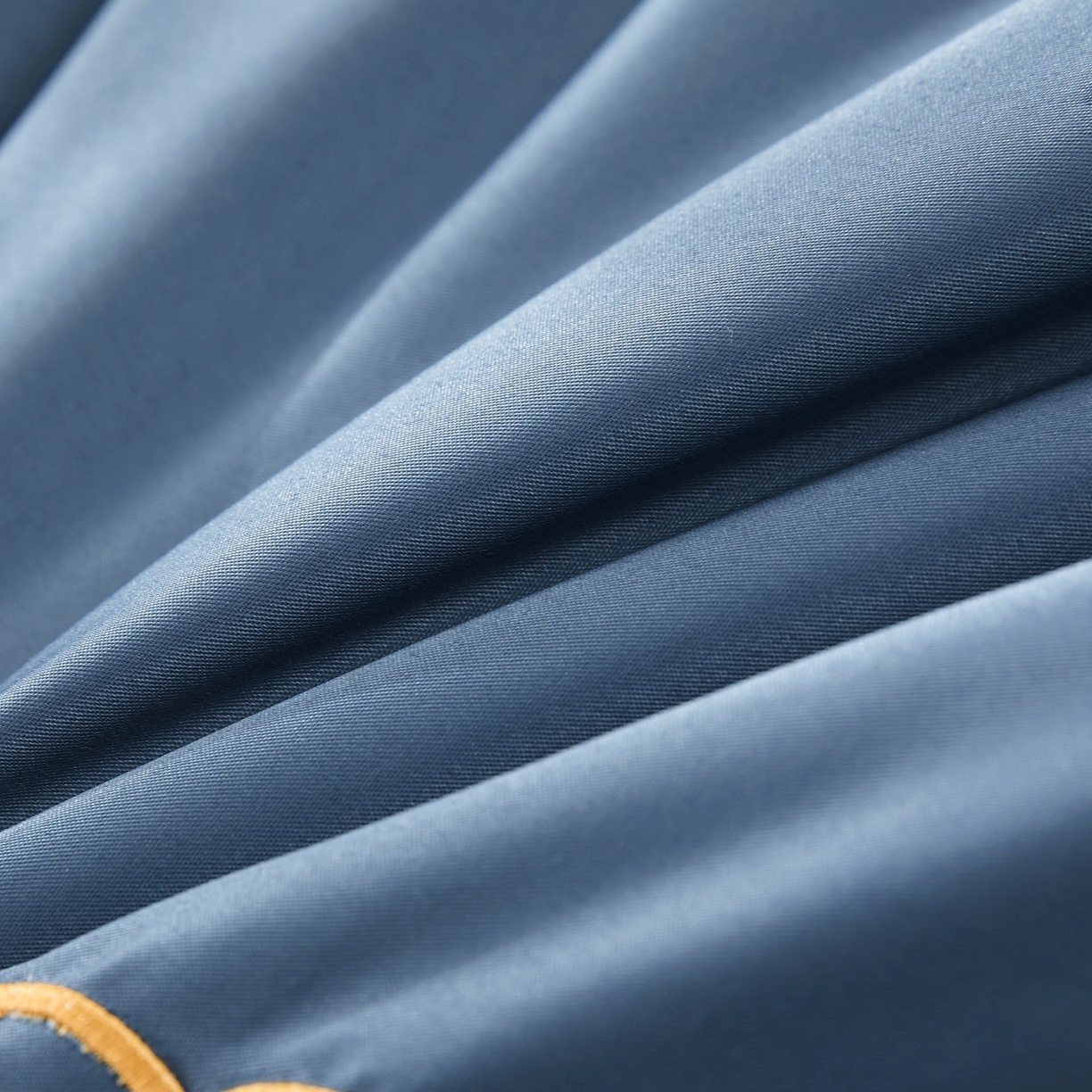 91家纺网 家纺一手货源 找家纺 好尚居 2026新款水洗真丝刺绣夏被被子被芯四件套 雾霾蓝