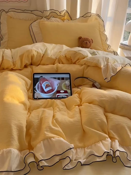 91家纺网 家纺一手货源 找家纺 轻奢坊 2026新款皱皱纱双层密拷花边四件套-洛可可 洛可可黄