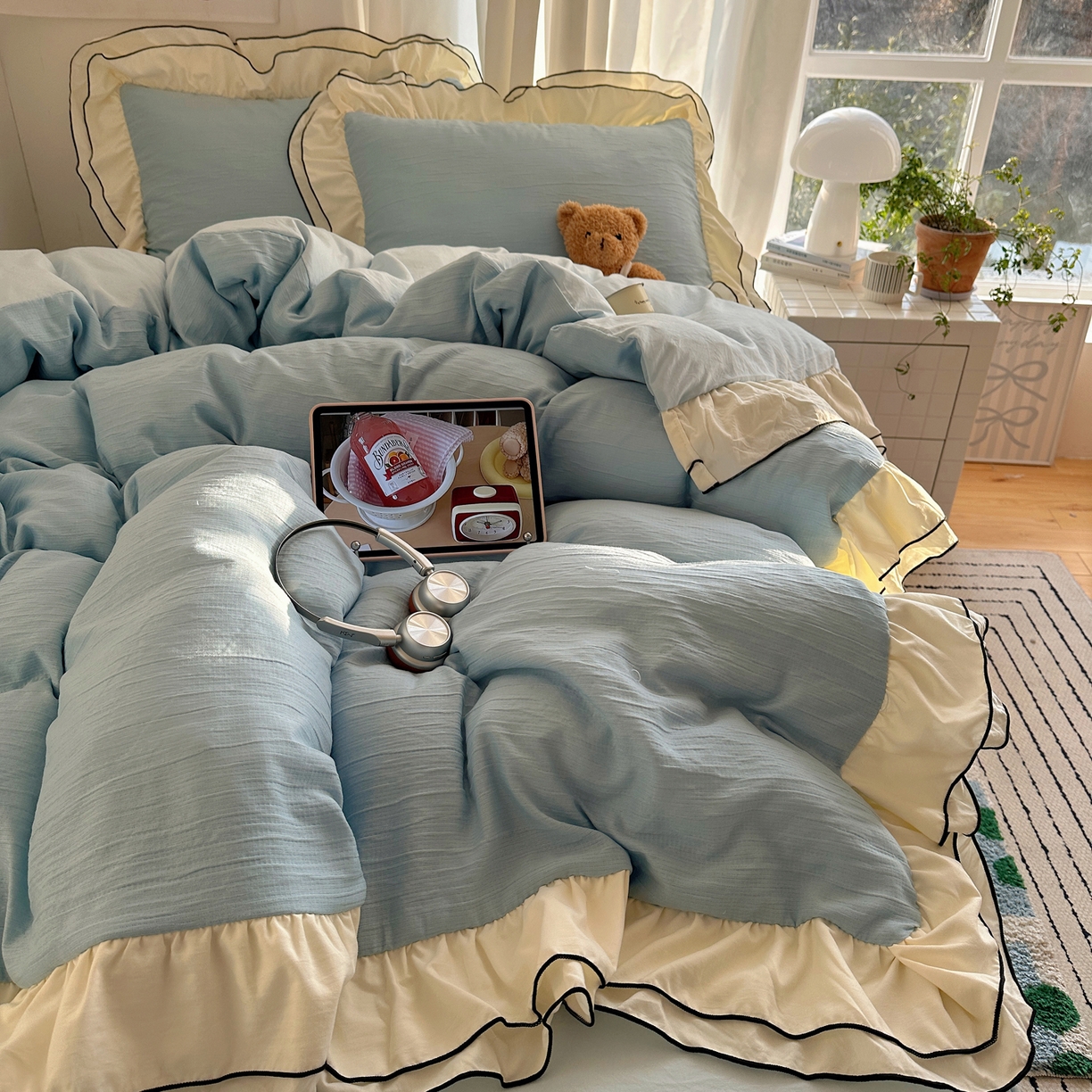 91家纺网 家纺一手货源 找家纺 轻奢坊 2026新款皱皱纱双层密拷花边四件套-洛可可 洛可可蓝