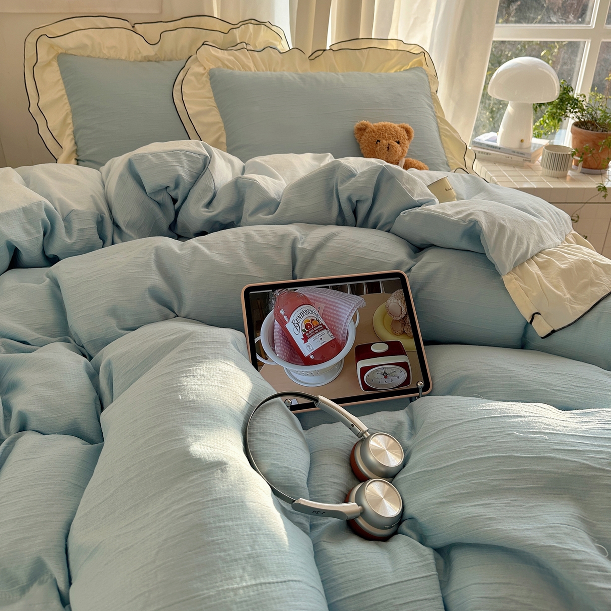 91家纺网 家纺一手货源 找家纺 轻奢坊 2026新款皱皱纱双层密拷花边四件套-洛可可 洛可可蓝