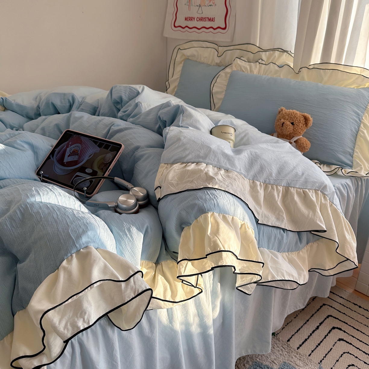 91家纺网 家纺一手货源 找家纺 轻奢坊 2026新款皱皱纱双层密拷花边四件套-洛可可 洛可可蓝