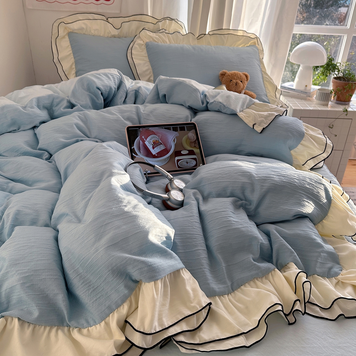 91家纺网 家纺一手货源 找家纺 轻奢坊 2026新款皱皱纱双层密拷花边四件套-洛可可 洛可可蓝