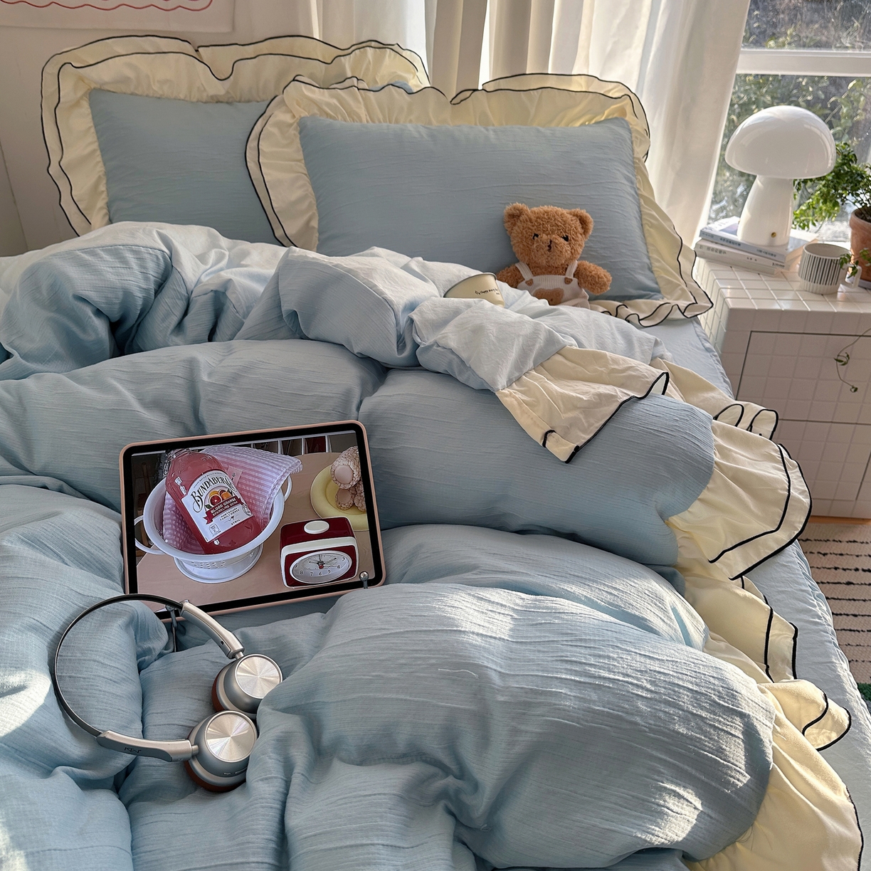 91家纺网 家纺一手货源 找家纺 轻奢坊 2026新款皱皱纱双层密拷花边四件套-洛可可 洛可可蓝