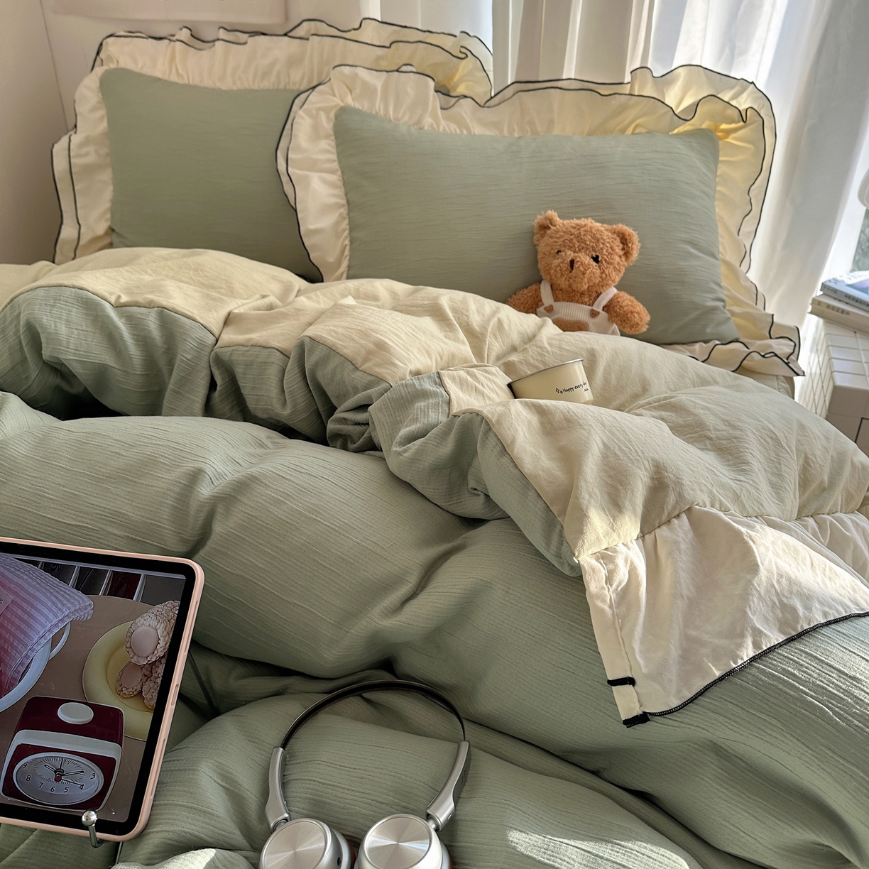 91家纺网 家纺一手货源 找家纺 轻奢坊 2026新款皱皱纱双层密拷花边四件套-洛可可 洛可可绿