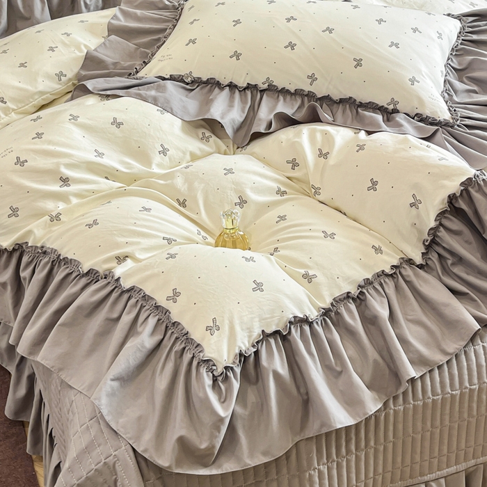 91家纺网 家纺一手货源 找家纺 （总）梦可莱家居 2026春夏新品法式复古大花边清新复古卡通系列床盖四件套