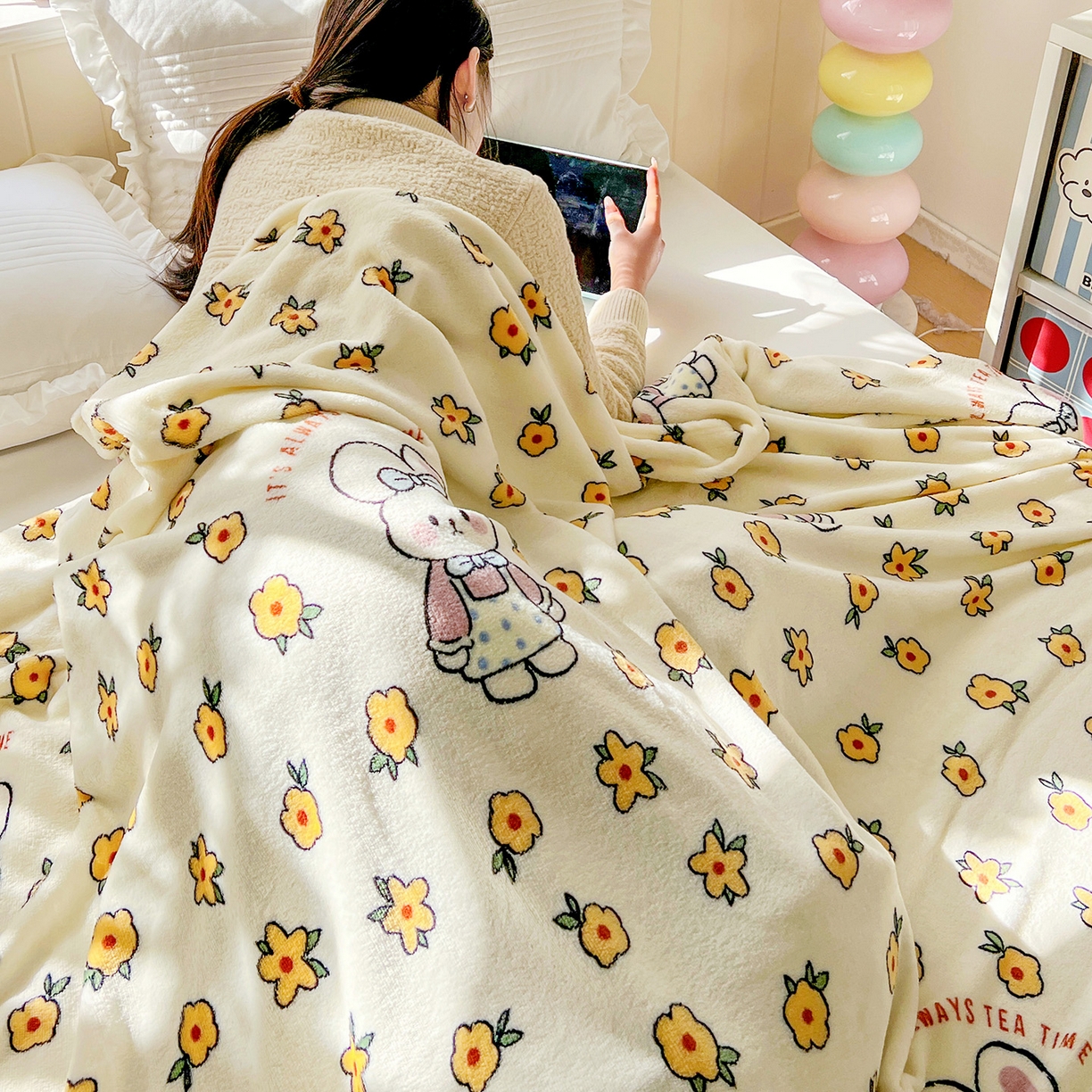 91家纺网 家纺一手货源 找家纺 悦织湾家纺 2026新款印花法兰绒毛毯牛奶绒盖毯春秋空调毯儿童床单小被子 田园兔