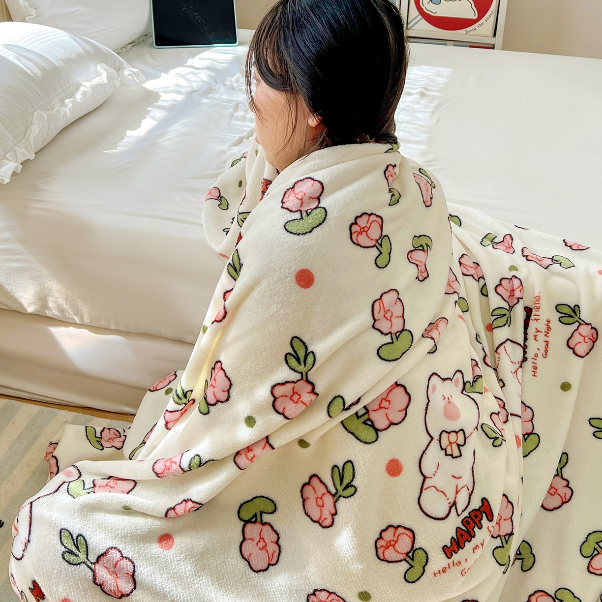 91家纺网 家纺一手货源 找家纺 悦织湾家纺 2026新款印花法兰绒毛毯牛奶绒盖毯春秋空调毯儿童床单小被子 花花世界