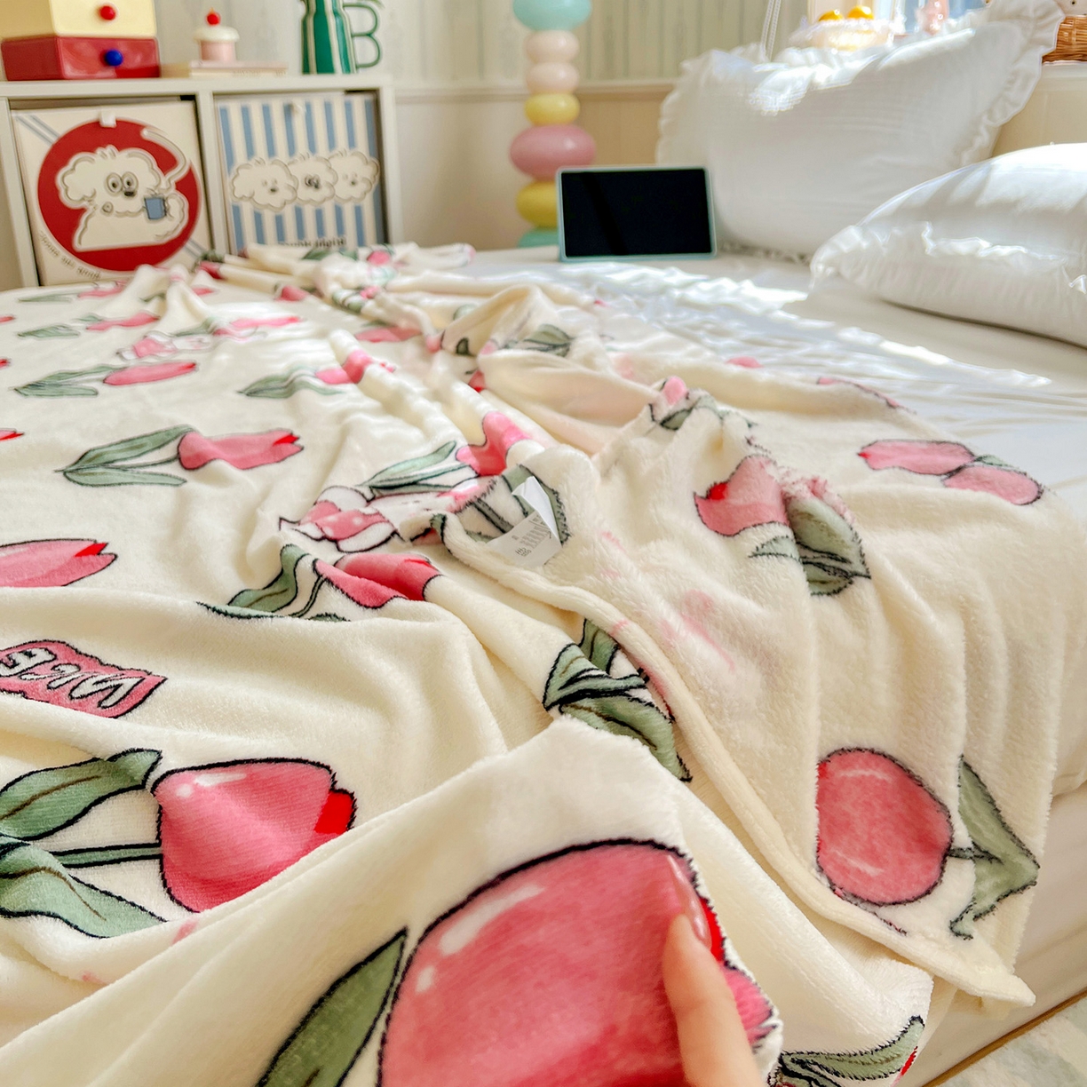91家纺网 家纺一手货源 找家纺 悦织湾家纺 2026新款印花法兰绒毛毯牛奶绒盖毯春秋空调毯儿童床单小被子 郁金香