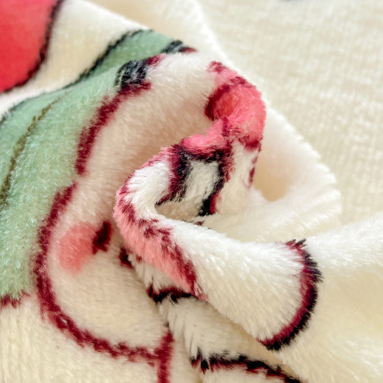 91家纺网 家纺一手货源 找家纺 悦织湾家纺 2026新款印花法兰绒毛毯牛奶绒盖毯春秋空调毯儿童床单小被子 郁金香