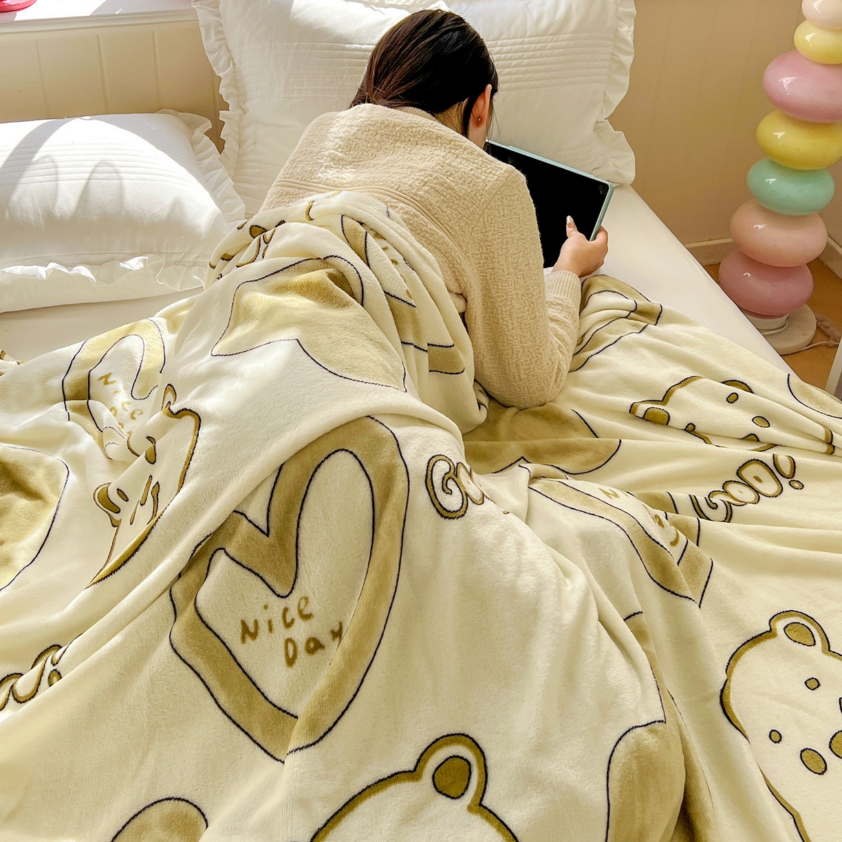 91家纺网 家纺一手货源 找家纺 （总）悦织湾家纺 2026新款印花法兰绒毛毯牛奶绒盖毯春秋空调毯儿童床单小被子