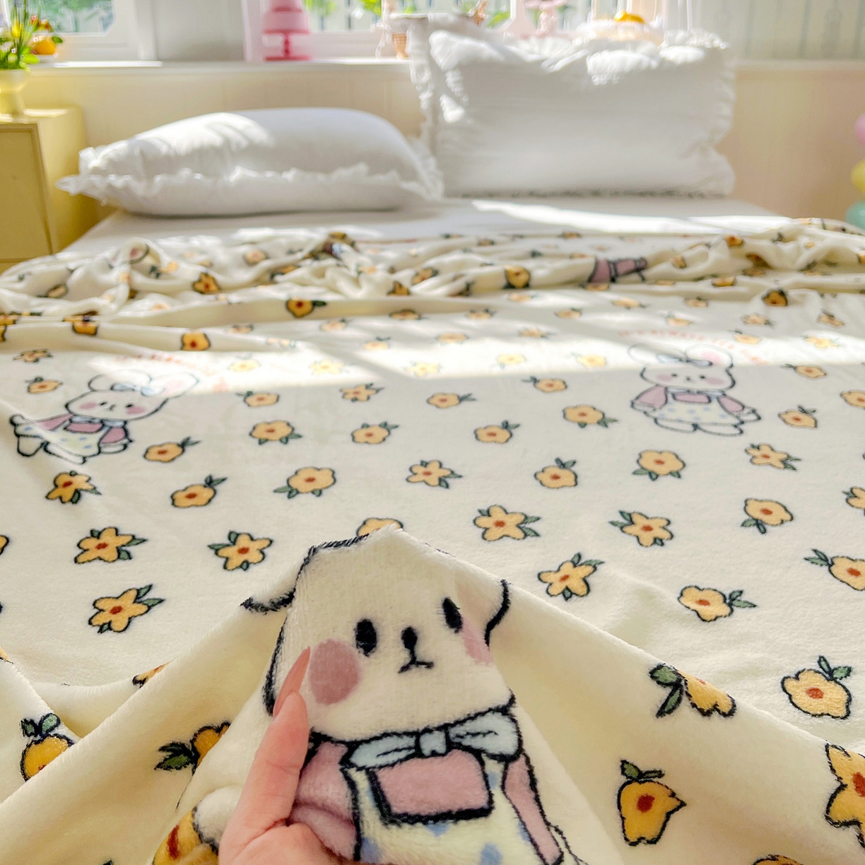 91家纺网 家纺一手货源 找家纺 悦织湾家纺 2026新款印花法兰绒毛毯牛奶绒盖毯春秋空调毯儿童床单小被子 田园兔