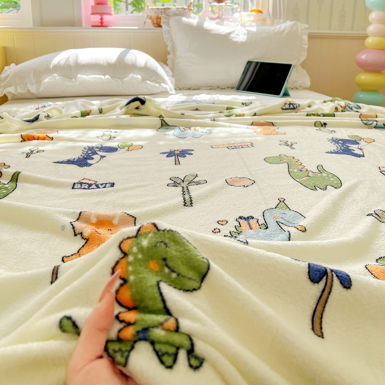 91家纺网 家纺一手货源 找家纺 悦织湾家纺 2026新款印花法兰绒毛毯牛奶绒盖毯春秋空调毯儿童床单小被子 恐龙宝贝